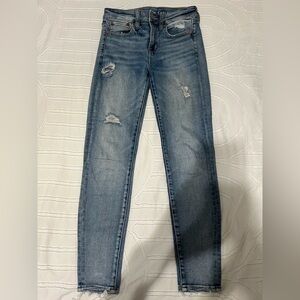 American Eagle Women's Blue Distressed skinny Jeans
